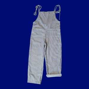 NWOT Navy White Striped Overalls Jumpsuit Adjustable Straps Casual Chic Medium